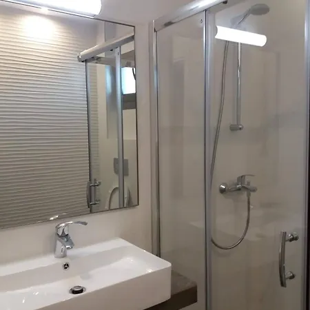 Apart-hotel Kassandrinou